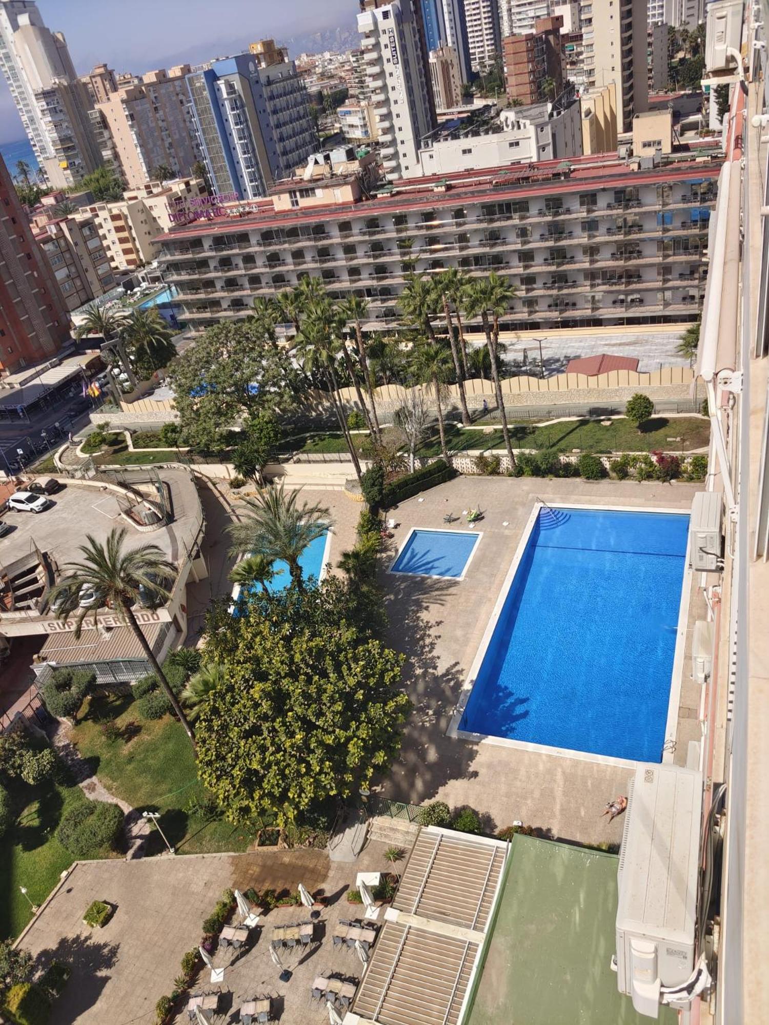 Apartamentos Cervantes Benidorm Extérieur photo