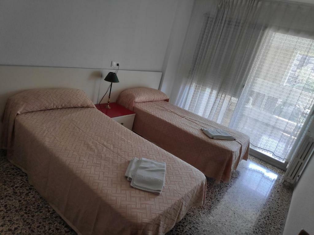 Apartamentos Cervantes Benidorm Extérieur photo