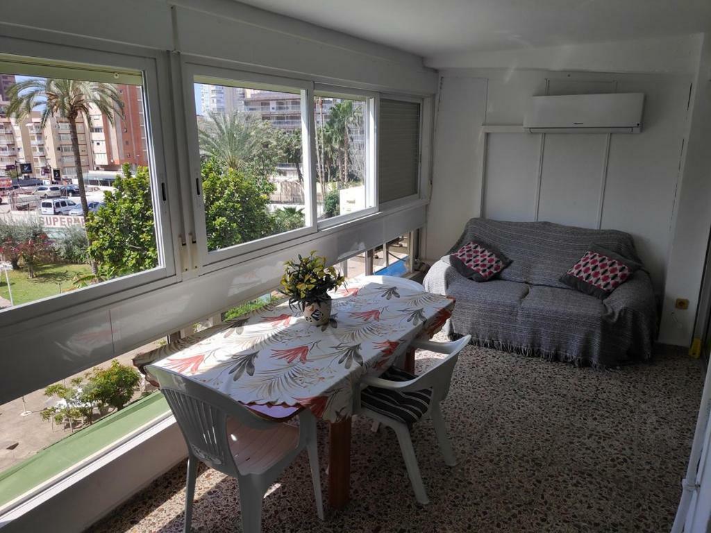 Apartamentos Cervantes Benidorm Extérieur photo
