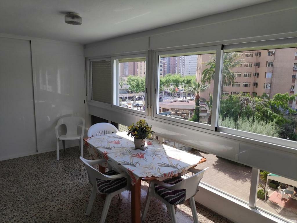 Apartamentos Cervantes Benidorm Extérieur photo